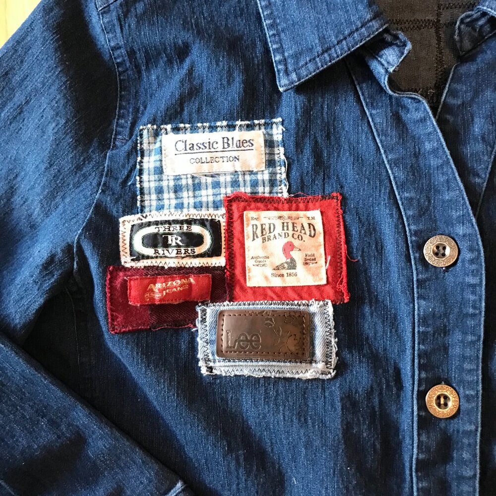 Upcycled Labels Jean Jacket Cropped Shirt Coat, Sewn-On Clothing Labels Sz S - M - Picture 11 of 16